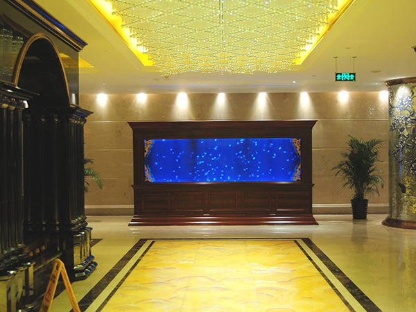 合肥某会所实木鱼缸